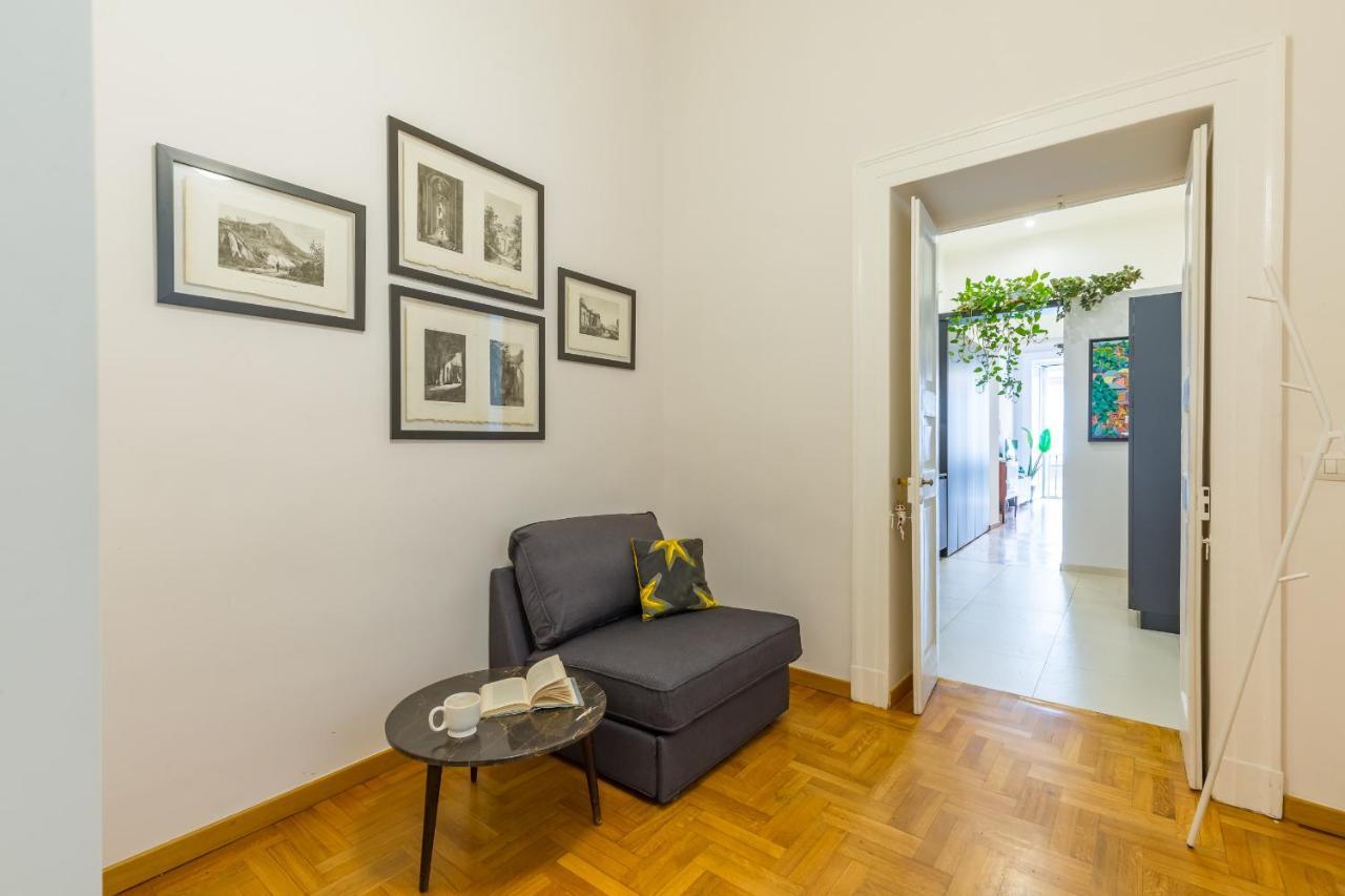 Apartment Chiatamone Design By Wonderful Italy Naples