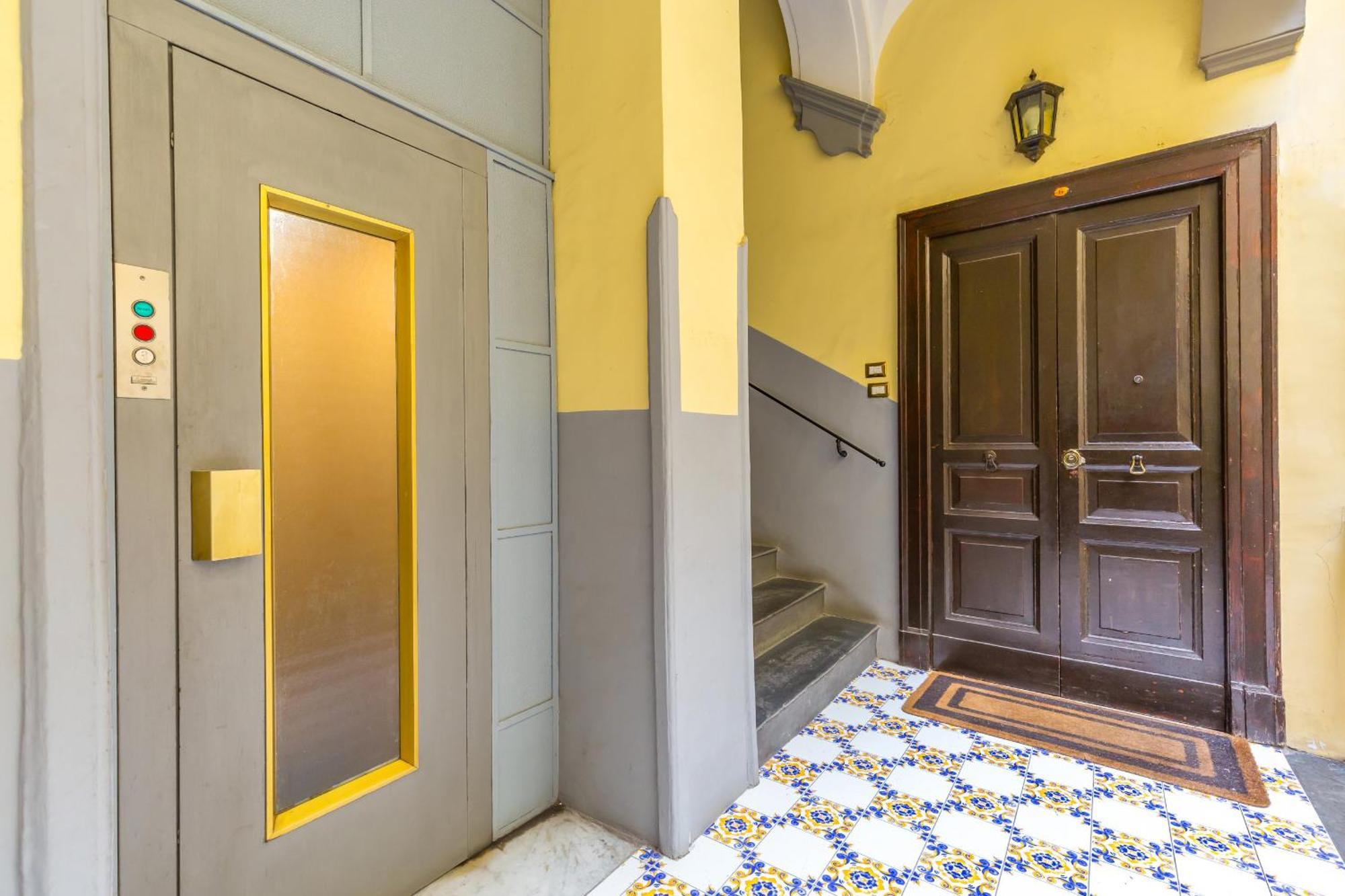 Chiatamone Design By Wonderful Italy * Naples
